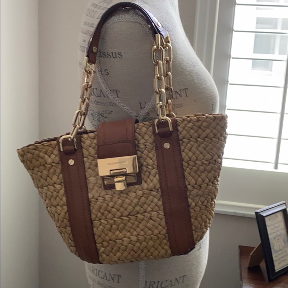 Michael Kors handbag never used